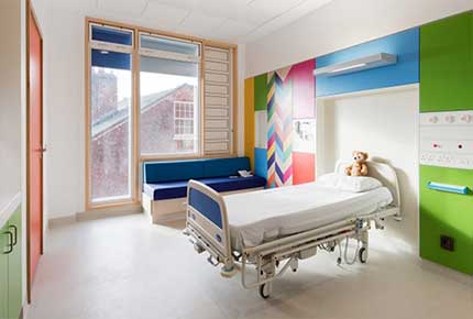 معماری و طراحی داخلی بیمارستان کودکان