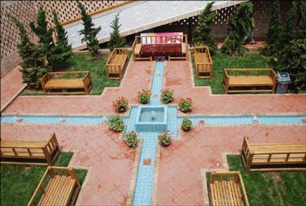 طراحی داخلی باغ ایرانی